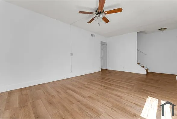 3 bed, 1428 sqft, $2,500 — Photo 2