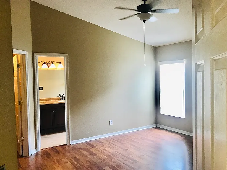 4617 Newbourne Way — Photo 21