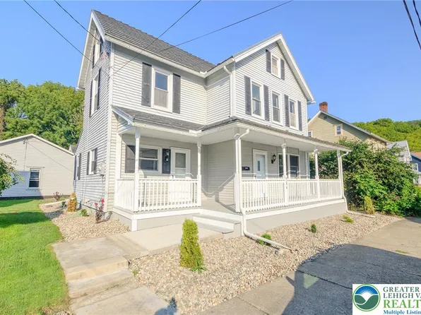 5136 3rd St, Whitehall, PA 18052