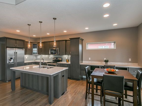 5th image of 503 Edelweiss Ln