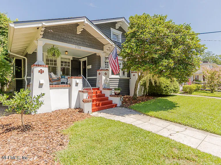 2751 Herschel St — Photo 1