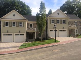 500 Main St APT 16, Ridgefield, CT 06877