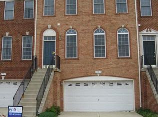 42759 Gelding Sq, Chantilly, VA 20152