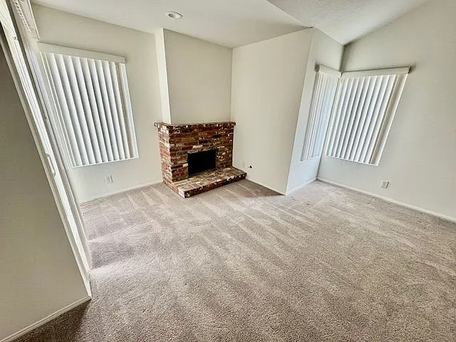 18336 Algiers St — Photo 3