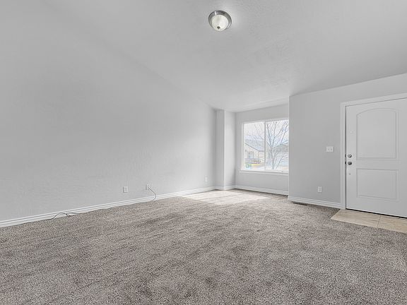 3rd image of 1337 E Skip St