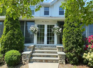 300 N Main St, Natick, MA 01760
