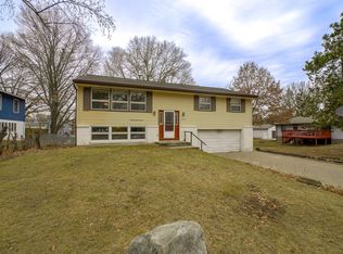 2319 Oakridge Rd, Stillwater, MN 55082