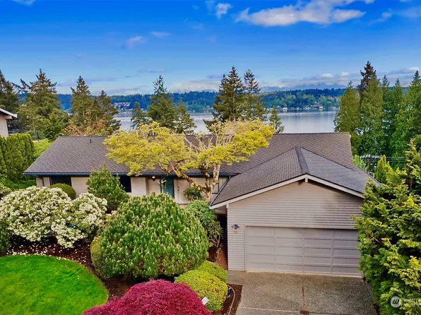 30 174th Place NE, Bellevue, WA 98008