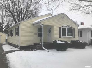 2418 44th St, Moline, IL 61265