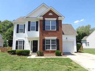 4521 Fox Thorne Dr, Charlotte, NC 28216