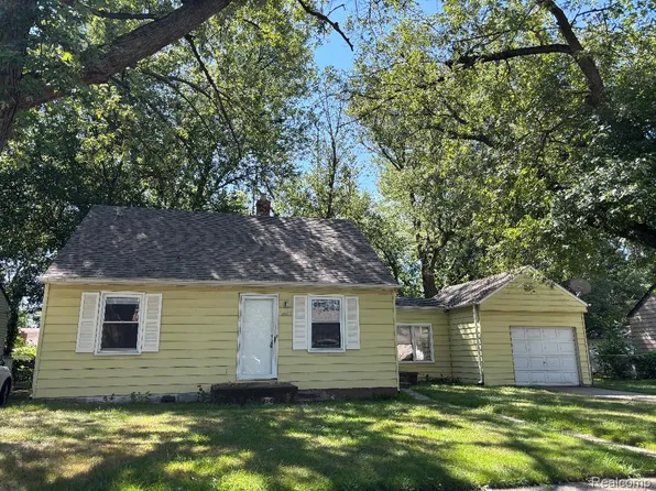24409 Stanford St, Dearborn Heights, MI 48125