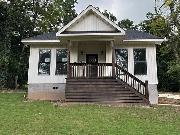 146 Market St, Centreville, AL 35042