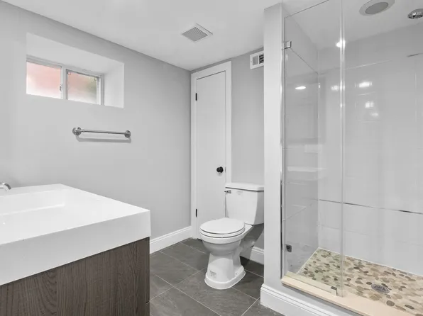 54 Lawton Avenue image 9 of 26