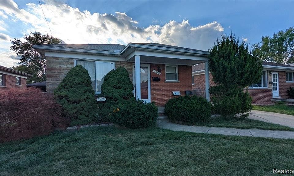 6543 Kingsbury St, Dearborn Heights, MI 48127 Zillow