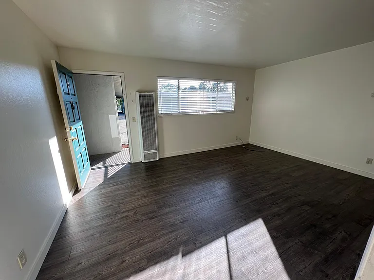 4129 El Camino Way #K — Photo 1