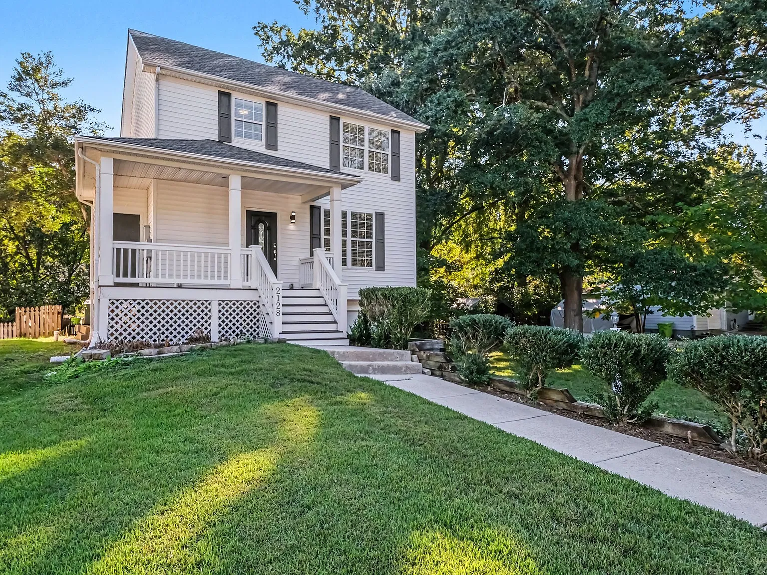 3 bed, 2.5 bath, 1466 sqft, $2,595 — Photo 4