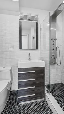 Rented by Platinum Properties | media 8