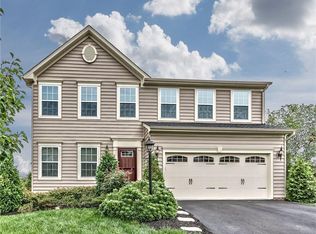 265 Long Ridge Dr, Coraopolis, PA 15108