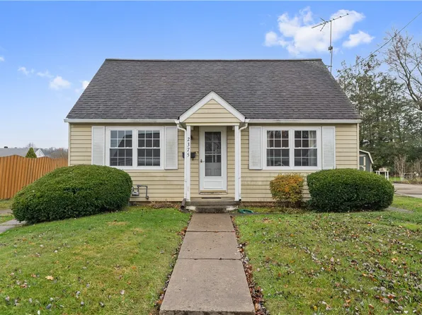 2375 Carmel St, Aliquippa, PA 15001