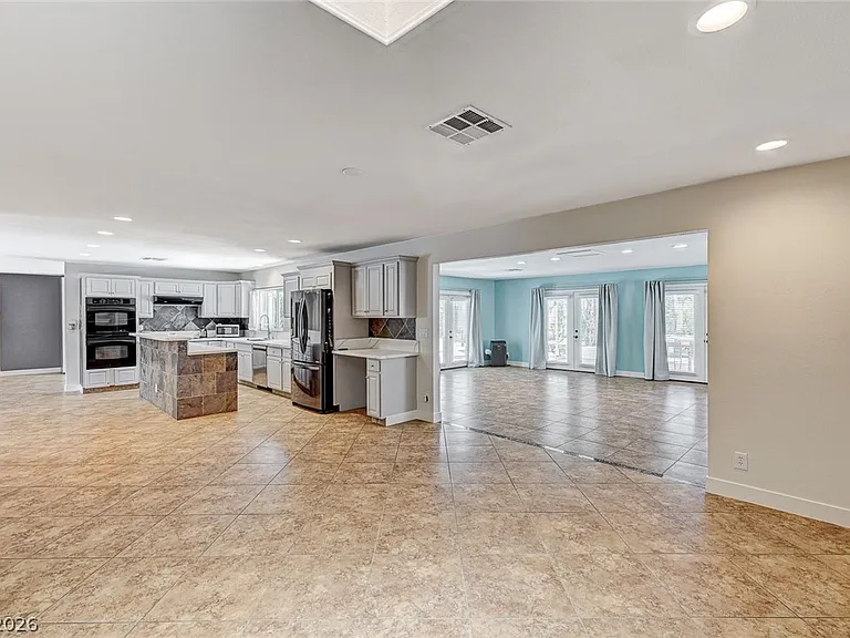4153 Woodcrest Rd — Photo 21