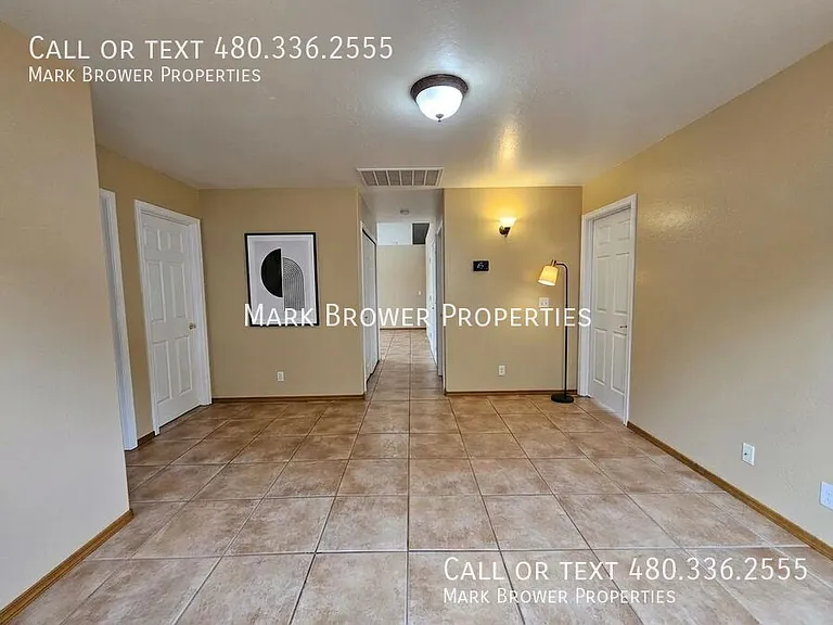 566 S Esmeralda — Photo 15