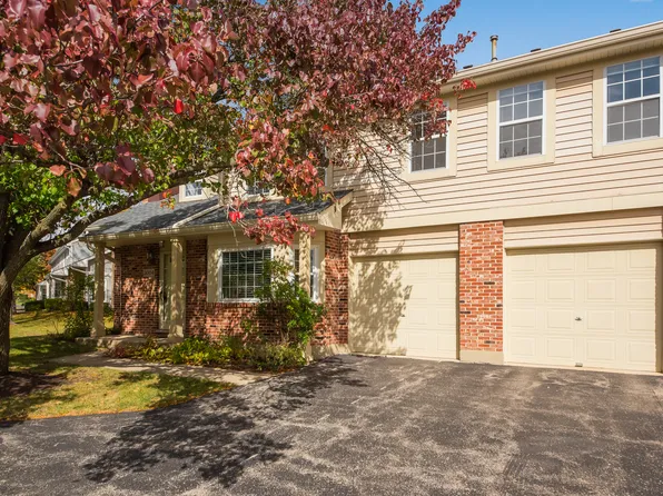 3004 Anton Dr, Aurora, IL 60504