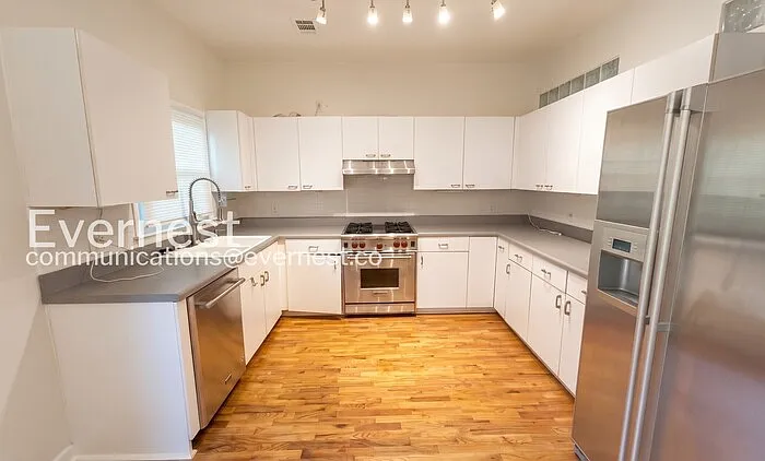 1202 Cleburne Ave NE #3 — Photo 6