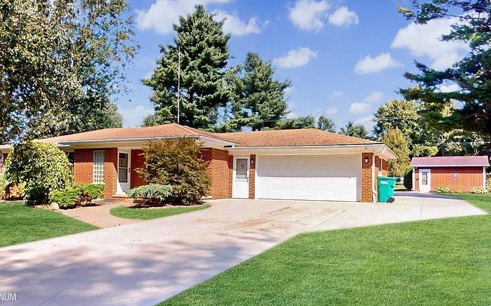 1st image of 74290 Nordman Ct