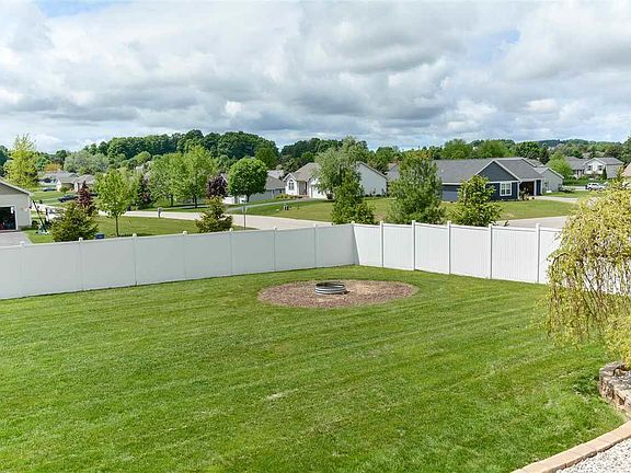 5th image of 5067 Village Lane Ct