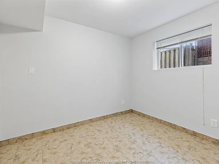 1478 Westcott Rd #LOWER — Photo 12