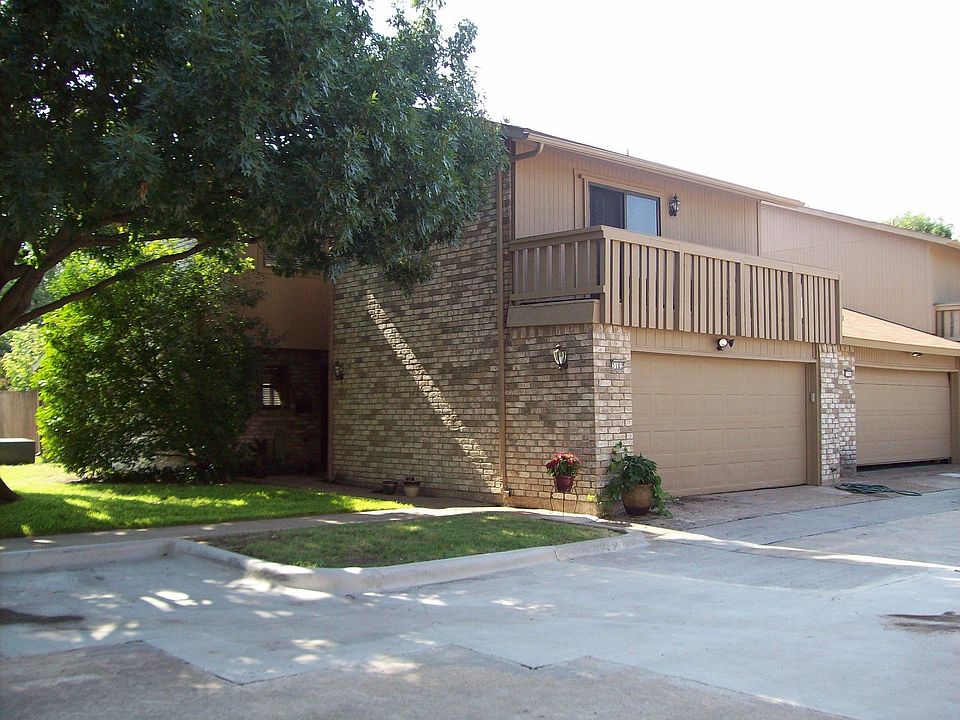 2nd image of 3102 Willowbrook Ct