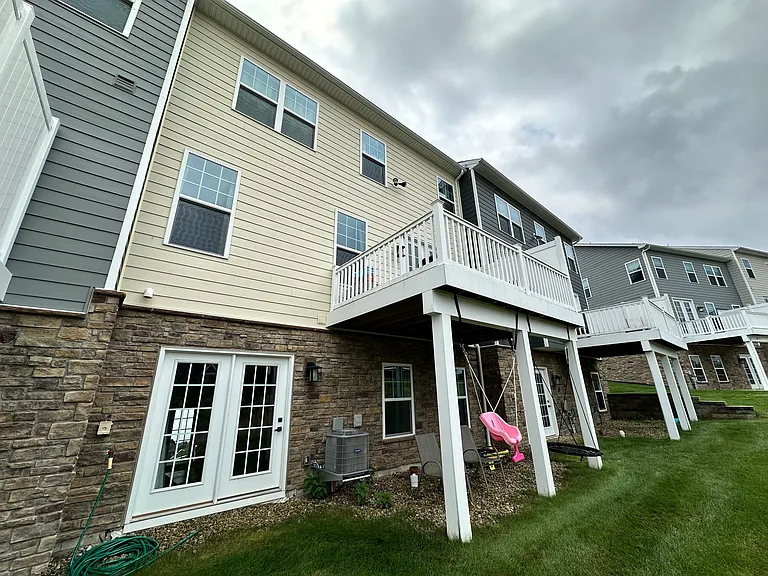 4303 Spruce Rd — Photo 4