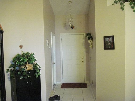 4th image of 7 Pine Grove Dr