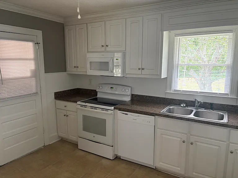 1501 W Ragsdale Rd — Photo 7