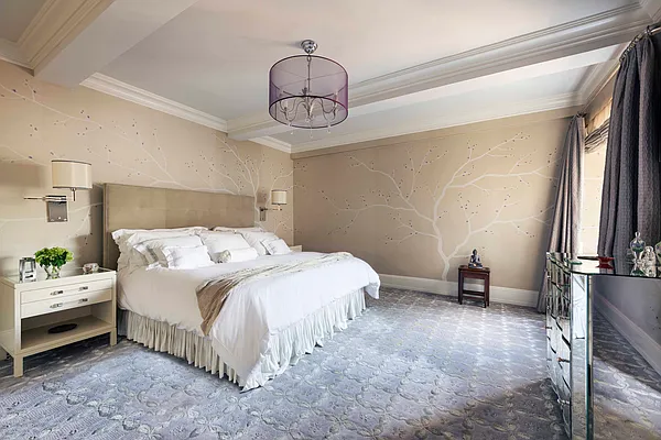 Sold by Sloane Square | media 19