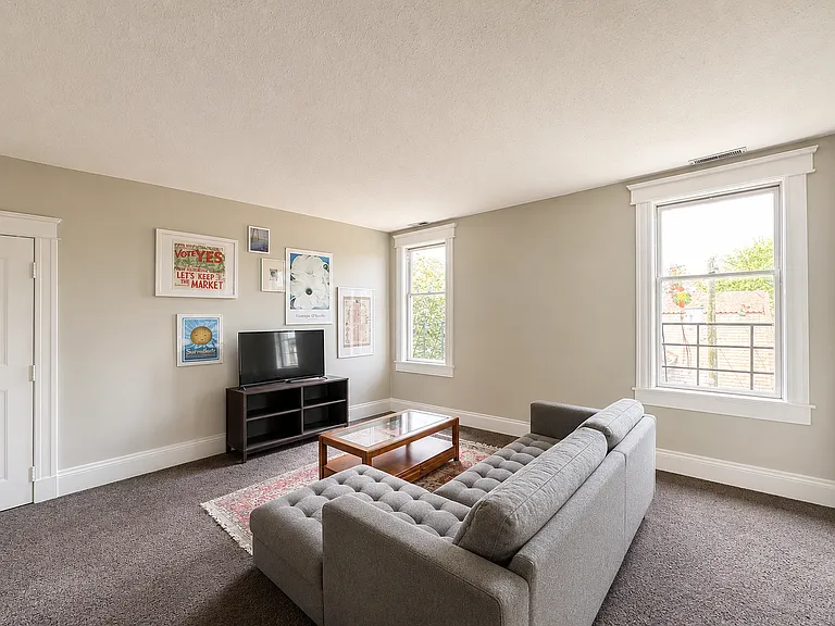 315 W McMillan St — Photo 9
