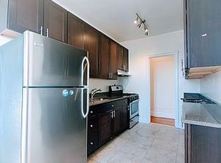 27-10 Newtown Ave #6A, Astoria, NY 11102