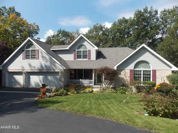 114 Ivyside Estates Ln, Altoona, PA 16601
