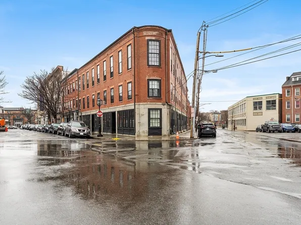 171 Winnisimmet St Unit 31, Chelsea, MA 02150