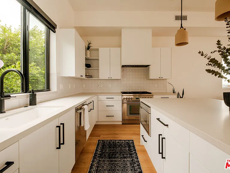 760 N Arthur Rd — Photo 5