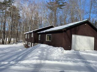 1694 Hale Rd, Waterford, VT 05819