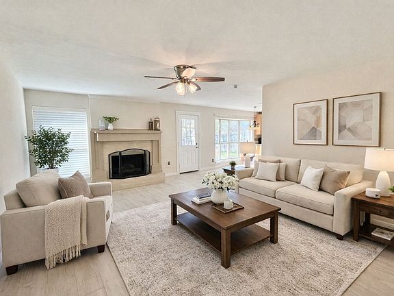 5th image of 1816 Lexington Pl
