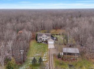 1287 N Pine River Rd, Smiths Creek, MI 48074