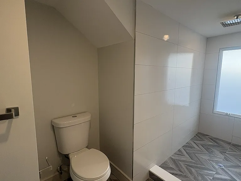 512 Beach 130 St #3A — Photo 9