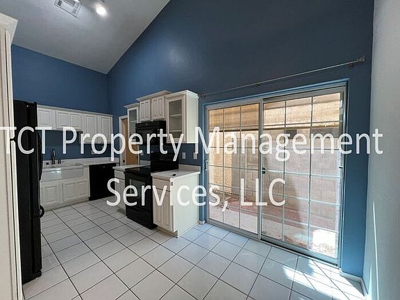5th image of 19980 N Matilda Ln
