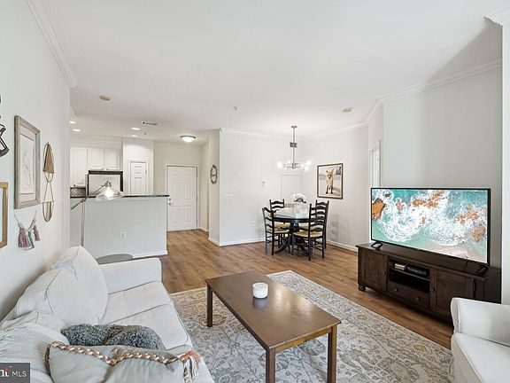 3rd image of 2301 25th St S #4-201