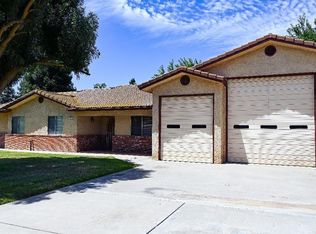 252 N Westberry Blvd, Madera, CA 93637