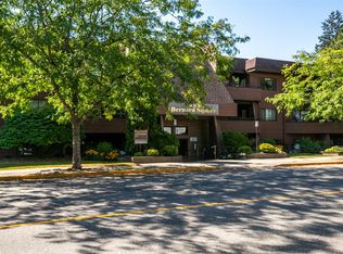 983 Bernard Ave UNIT 206, Kelowna, BC V1Y6P7