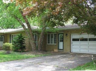 2802 Lincoln Hill Ct NW, Quincy, IL 62301