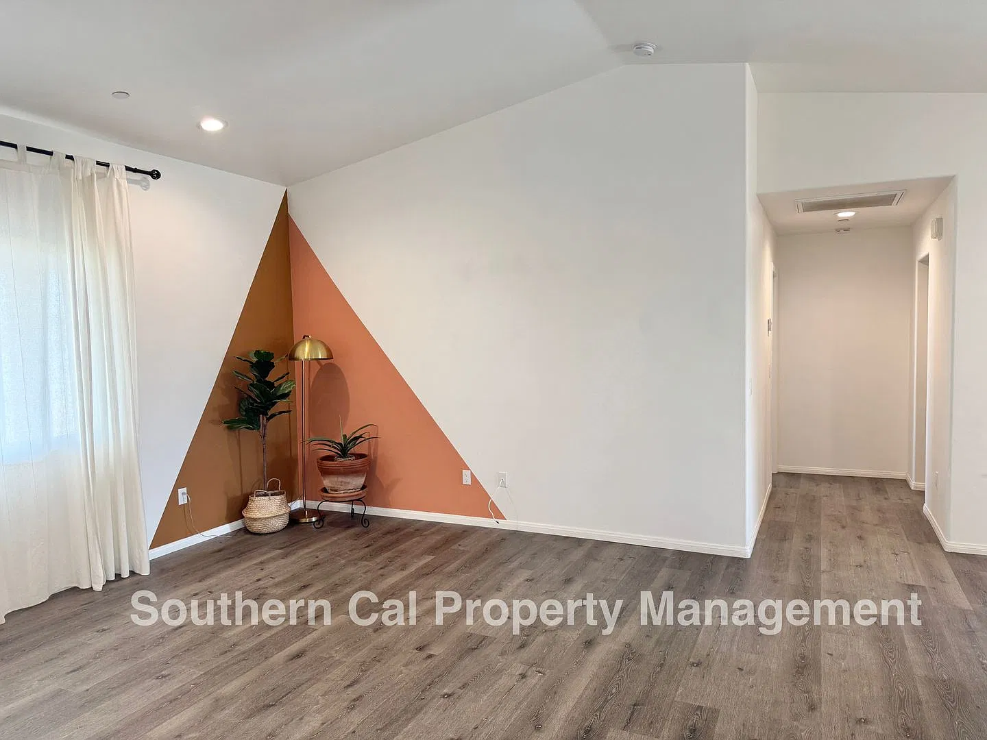 3 Bed 2 Bath Home with SOLAR on the Mesa in Yucca Valley — Photo 4